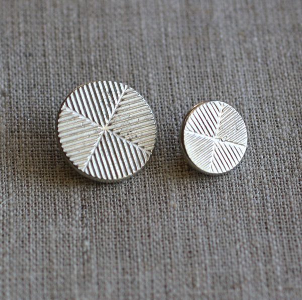 Four Way Button  Pack of Ten For Discount - Image 2